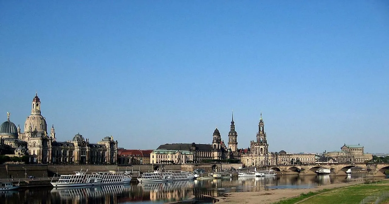 Apartment Ferienwohnung Natur und Kunst Dresden